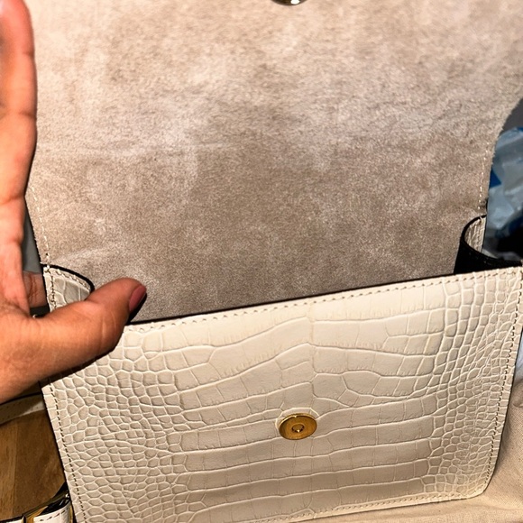 House of Harlow 1960 Croc-Embossed Bag with Gold Chain ✨Open to offers✨ - Picture 7 of 11